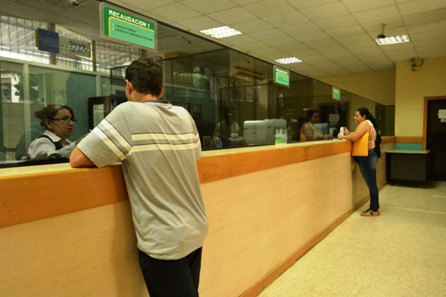 Se reducirán nueve impuestos para atraer la inversión