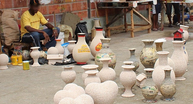 Las PPL de El Rodeo utilizan  la cáscara de huevo para decorar