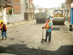 Con bacheo asfáltico sigue intervención de calles