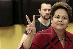 Rousseff y Neves van a una incierta segunda vuelta y Silva se queda afuera