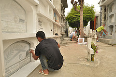 Adecentan los cementerios del cantón