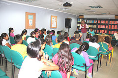 105 niños y niñas disfrutan de Vacaciones de películas