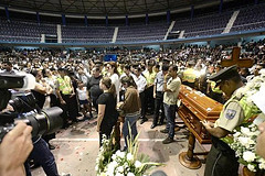 La Justicia ecuatoriana investiga a ciudadano mexicano por muerte de popular artista Sharon