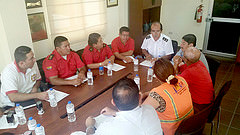 Bomberos y CNEL firman convenio en Manabí y Santo Domingo
