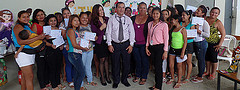 Clausuran curso de  Fomix en el Barrio 15  de Septiembre de Manta