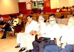 Asamblea pública por Límites