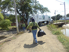 Distrito 13d04 salud realizó minga en la ciudadela Vuelta Larga