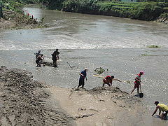Sacaron compuerta de la represa de agua potable