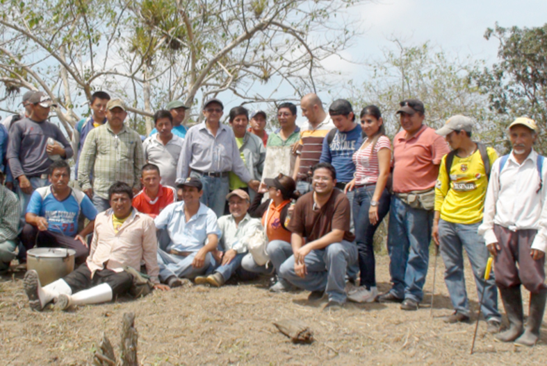 Recorrido en Cruz de Juancho, Cerro Jupe y río san José hasta la desembocadura del océano Pacífico entre Jipijapa y Montecristi
