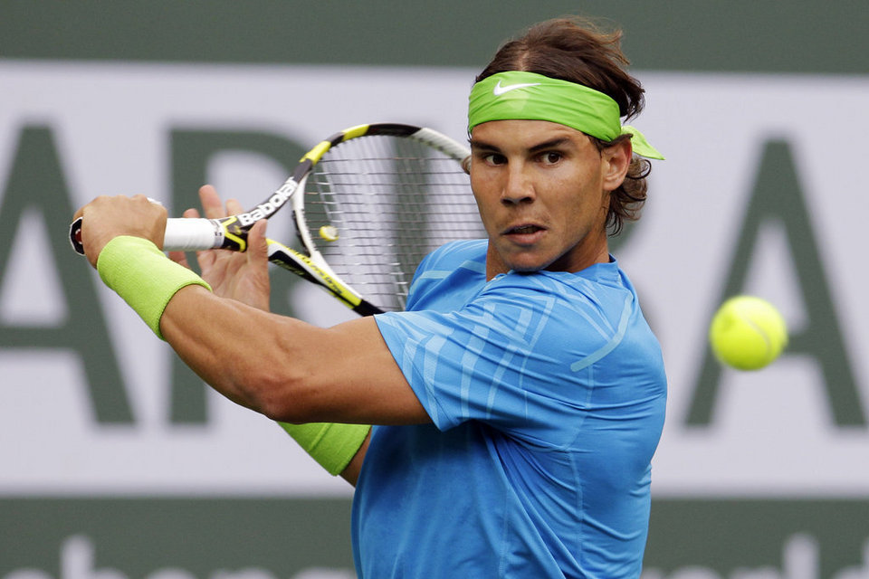 Nadal pasa a cuartos de final en Australia con muchos apuros