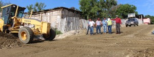 El alcalde de la ciudad de Manta hace un recorrido  con varios periodista dandoles a conocer los detalles del avance de estas importantes obras