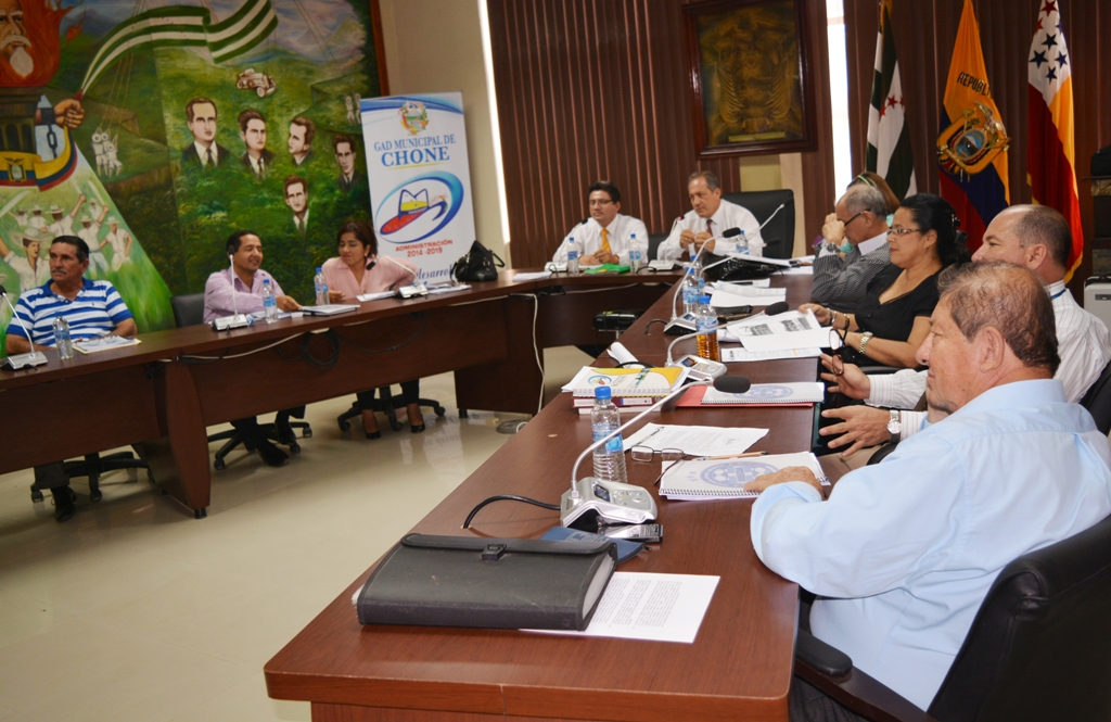 Aprobaron ordenanza para el PDyOT en Chone