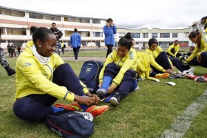 Desde el viernes pasado la selección ecuatoriana femenina entrenó en Tulcán (norte andino) para enfrentar dos compromisos amistosos ante su similar de Colombia.