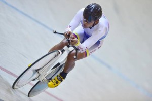 El tricolor Jhonnathan Narváez superó en la prueba de persecución individual a los colombianos Javier Ignacio Montoya y Julián Cardona.