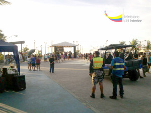 La PolicÃ-a Nacional resguardÃ³ las playas manabitas durante el aguaje acontecido el fin de semana en la costa ecuatoriana (2)