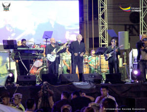 Artistas locales amenizaron la celebración del chofer profesional en Manta