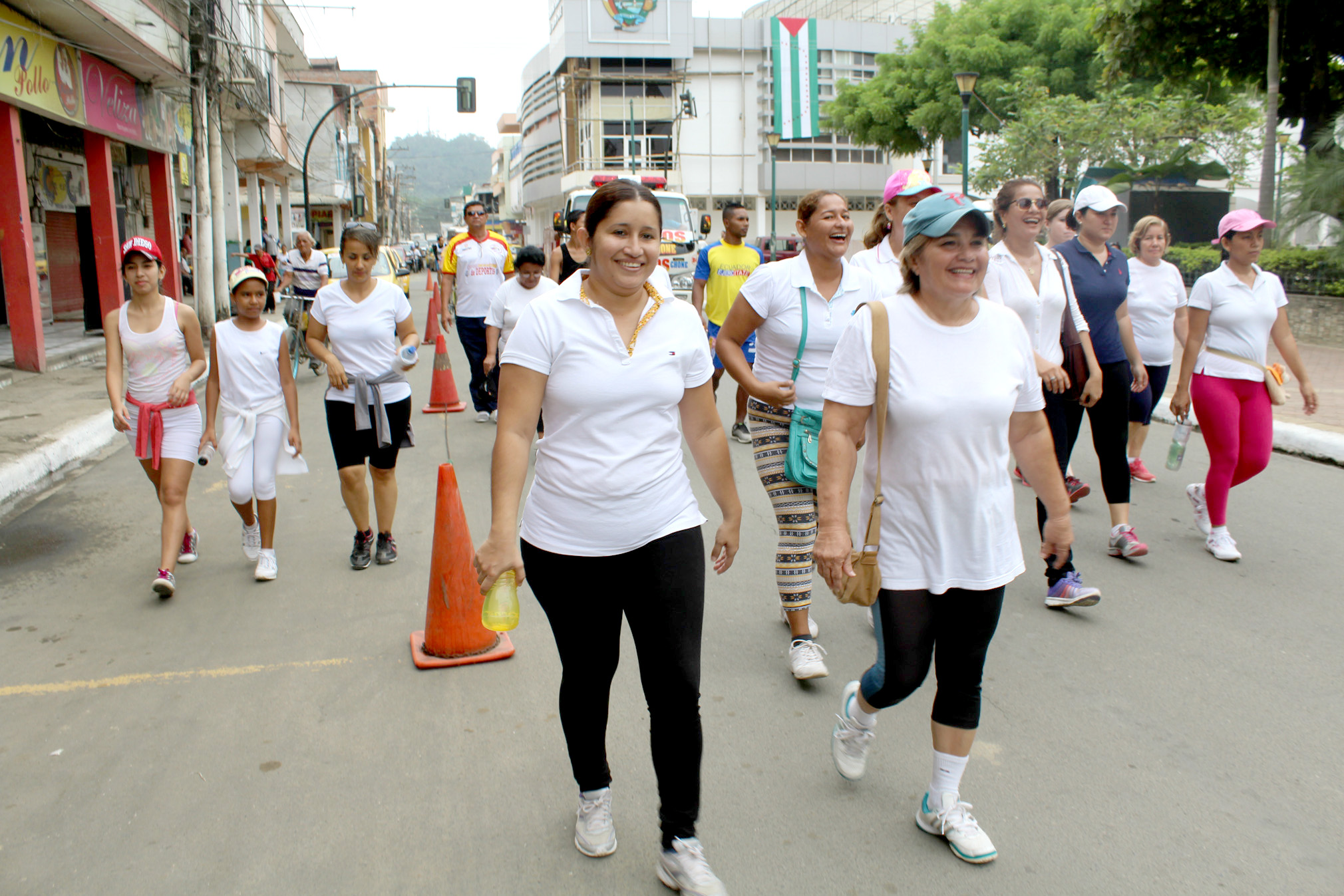 Caminata “Ejercítate Ecuador Súper 4K 2015”