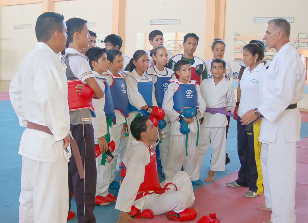 Convocan a karatecas  manabitas para preselección