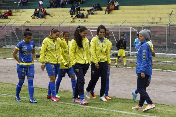 La selección ecuatoriana femenina prepara su participación