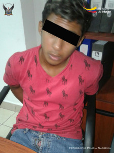 Carlos Ariel G.M..,detenido por presunto robo a personas en Manta