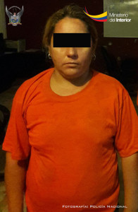 Rosa Janeth C.A., detenida por presunto expendio de drogas en el sector Los Chuvers de Portoviejo