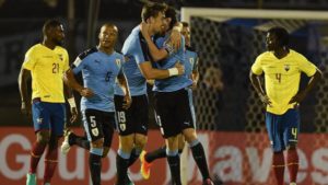 Uruguay mantiene su invicto como local en las Eliminatorias al Mundial de Rusia 2018 y tras vencer 2-1 a Ecuador que llegó con nueve bajas, pero peleó hasta el final empatar el duelo.