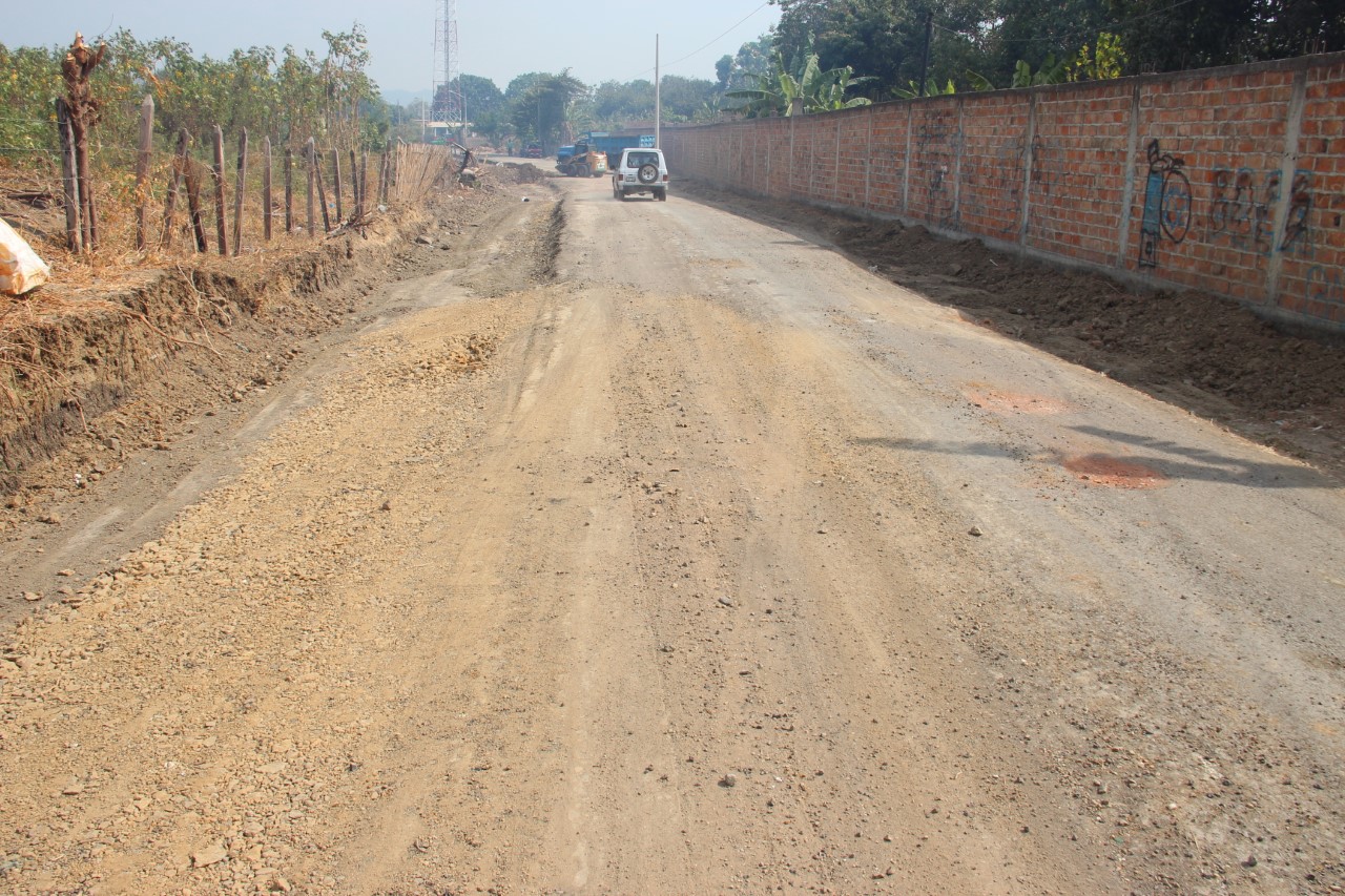 Se inició la construcción de la calle  Portoviejo  desde Colón hasta El Cady