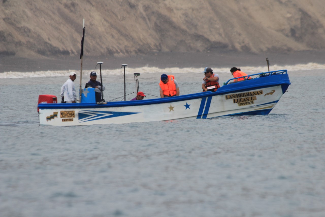 Realizan estudios para  recuperar la playa de Crucita