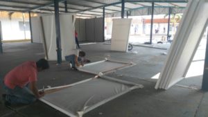 En el recinto ferial de la Cámara de Comercio ya se preparan los módulos para las ventas de juguetes y de monigotes