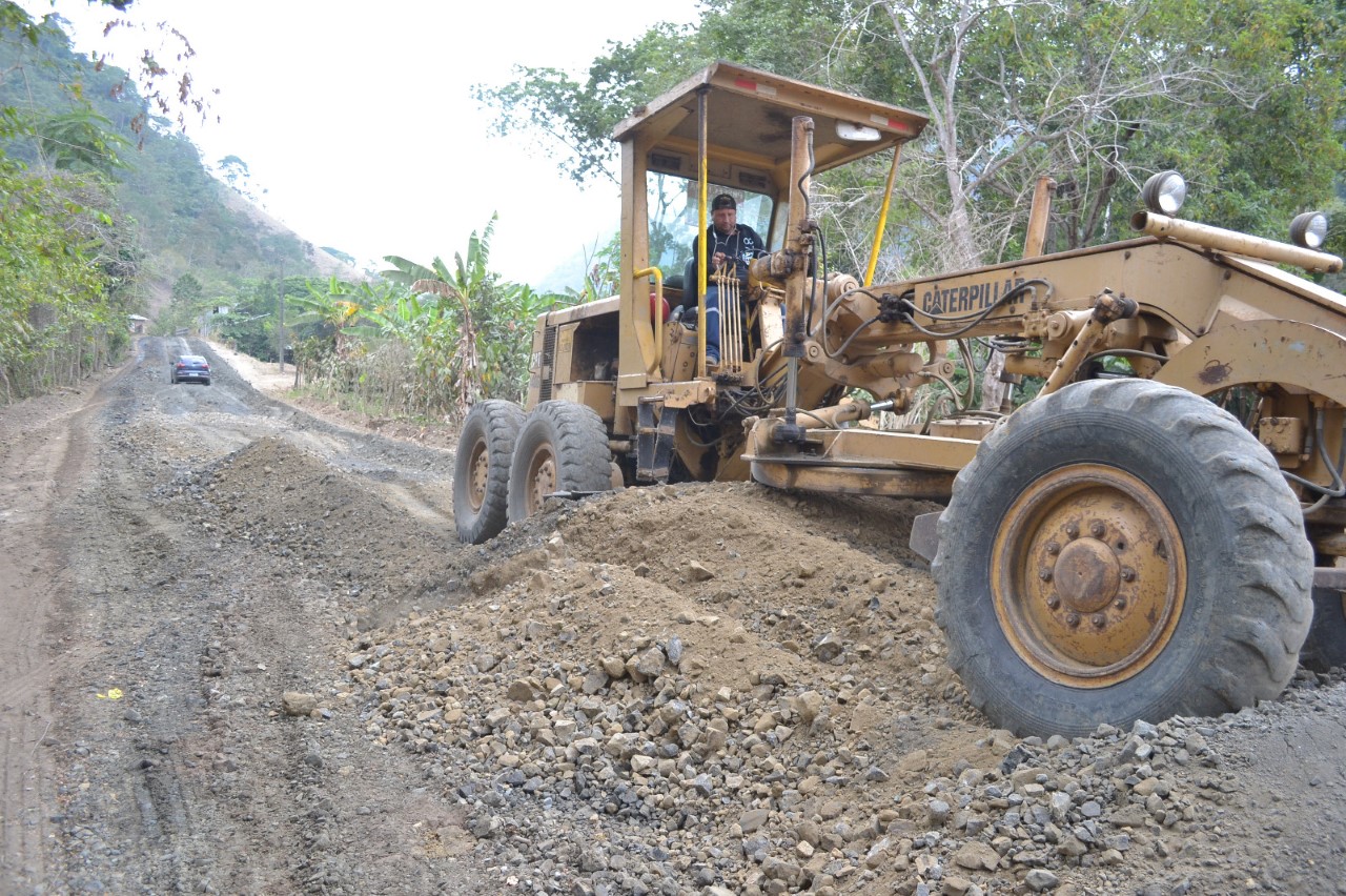 GPM trabaja en la vía Junín –Andarieles-Dos Bocas